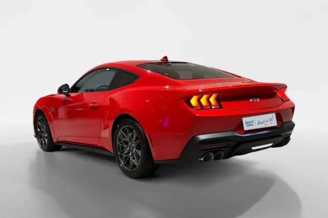 Ford Mustang (2025) thumbnail 5