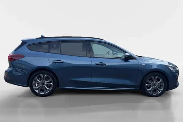 Ford Focus (2024) thumbnail 5