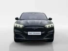 Ford Mustang Mach-E (2022) thumbnail 2