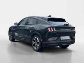 Ford Mustang Mach-E (2022) thumbnail 6