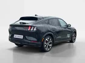 Ford Mustang Mach-E (2022) thumbnail 7