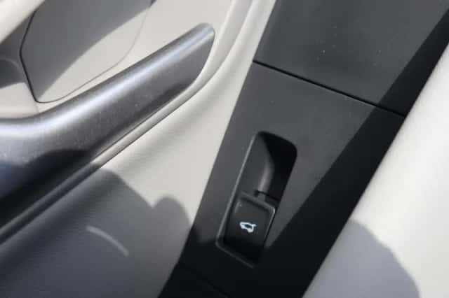 Ford Explorer (2026) thumbnail 13
