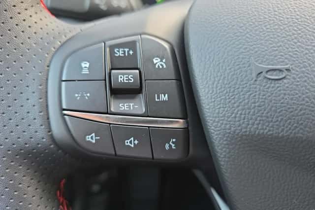Ford Kuga (2025) thumbnail 16