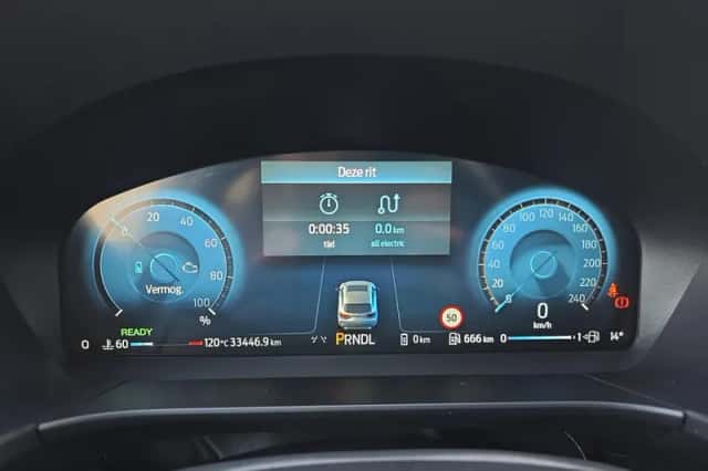 Ford Kuga (2025) thumbnail 18