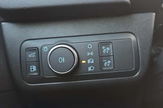 Ford Kuga (2025) thumbnail 23