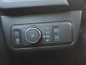 Ford Kuga (2025) thumbnail 23