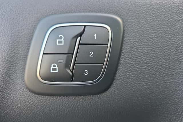 Ford Kuga (2025) thumbnail 26