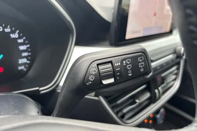 Ford Focus (2021) thumbnail 19