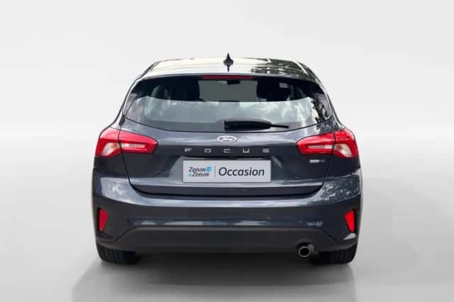 Ford Focus (2021) thumbnail 6