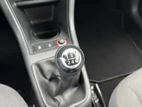 Volkswagen Up! (2016) thumbnail 20