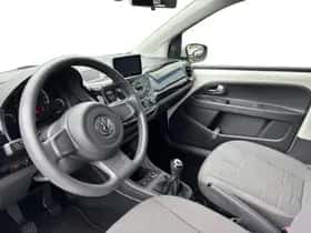 Volkswagen Up! (2016) thumbnail 8