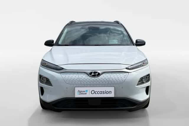 Hyundai Kona (2019) thumbnail 2