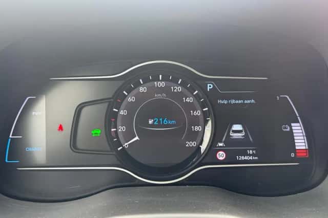 Hyundai Kona (2019) thumbnail 16