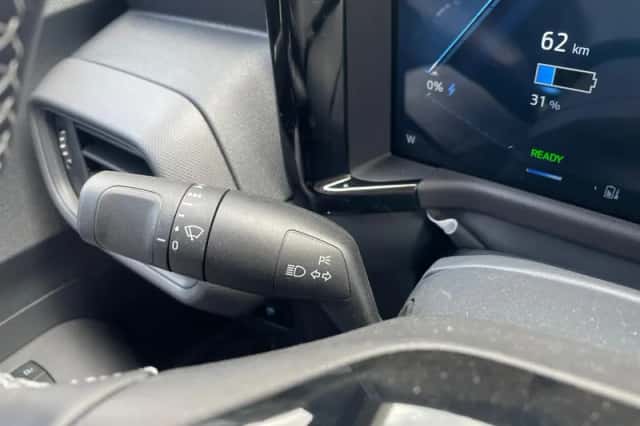 Ford E-Transit Courier (2026) thumbnail 16