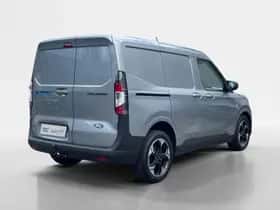 Ford E-Transit Courier (2026) thumbnail 7