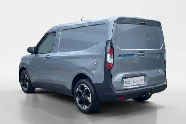 Ford E-Transit Courier (2026) thumbnail 10