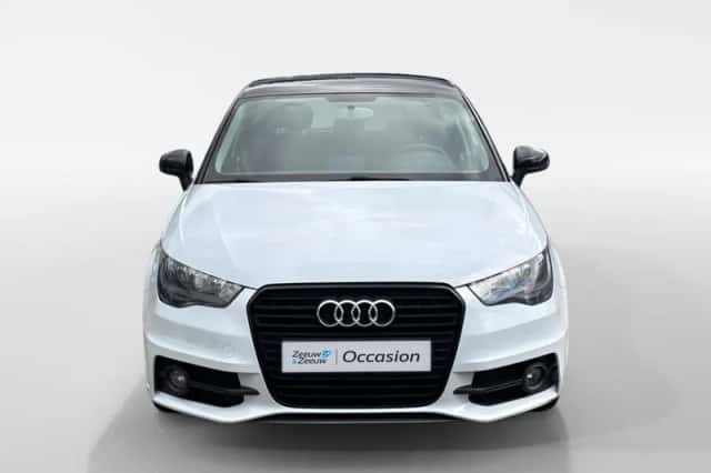 Audi A1 (2015) thumbnail 2