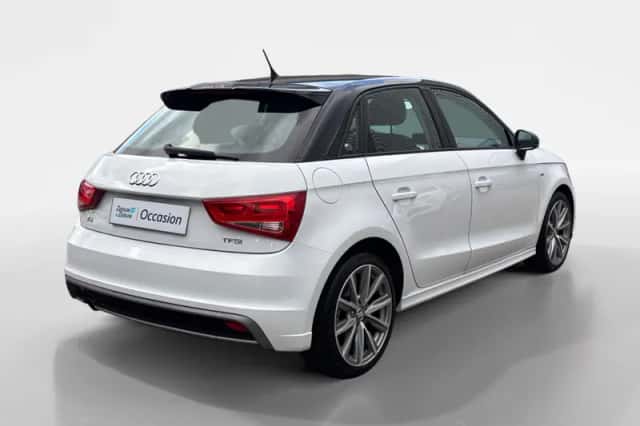 Audi A1 (2015) thumbnail 5