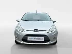 Ford Fiesta (2012) thumbnail 2