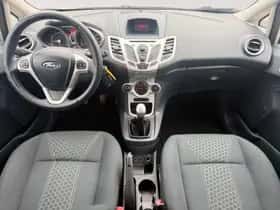 Ford Fiesta (2012) thumbnail 12