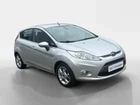 Ford Fiesta (2012) thumbnail 3