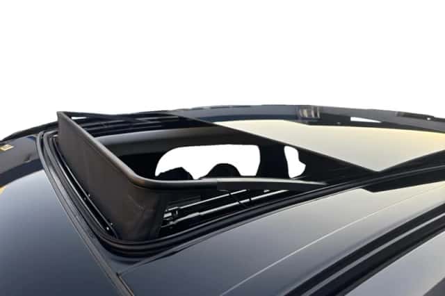 Ford Kuga (2022) thumbnail 2