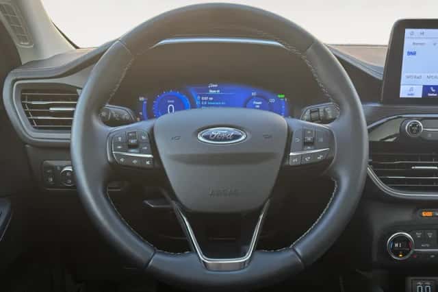 Ford Kuga (2022) thumbnail 14