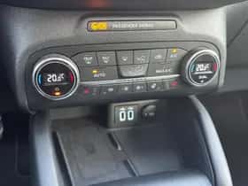 Ford Kuga (2022) thumbnail 15
