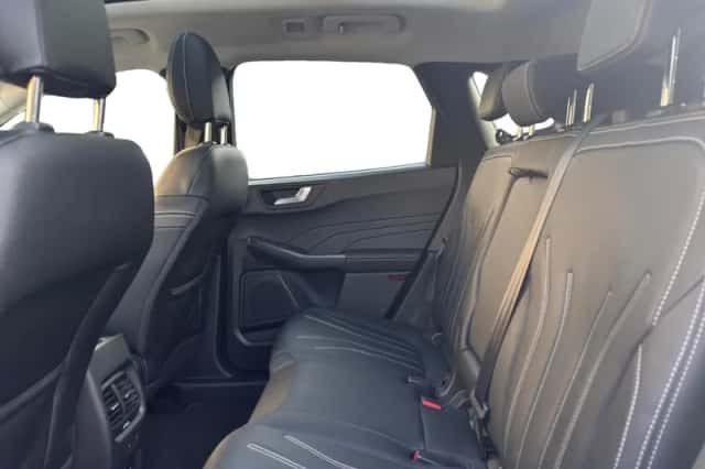 Ford Kuga (2022) thumbnail 19