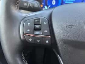 Ford Kuga (2022) thumbnail 24