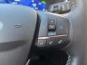 Ford Kuga (2022) thumbnail 25