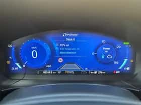 Ford Kuga (2022) thumbnail 26