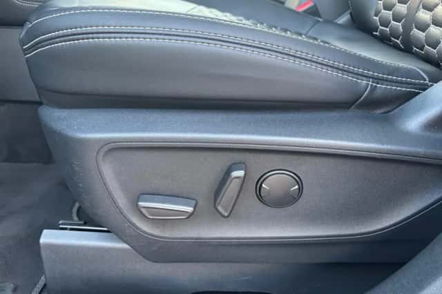 Ford Kuga (2022) thumbnail 30