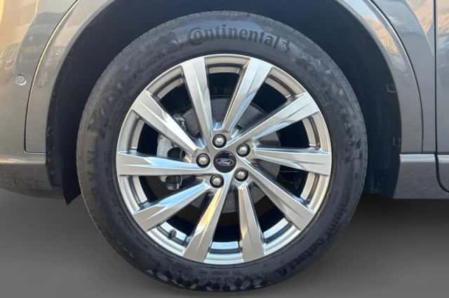 Ford Kuga (2022) thumbnail 9
