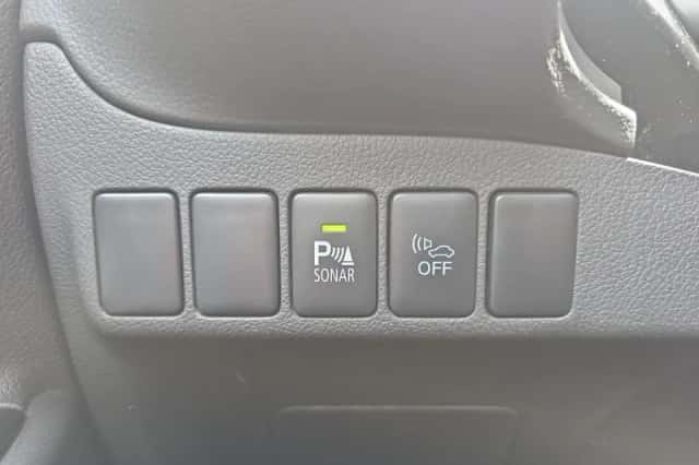 Mitsubishi Outlander (2015) thumbnail 23