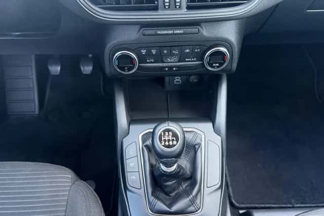 Ford Focus (2022) thumbnail 21