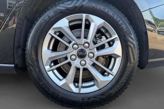 Ford Focus (2022) thumbnail 24