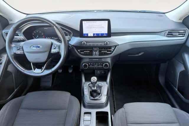 Ford Focus (2022) thumbnail 9