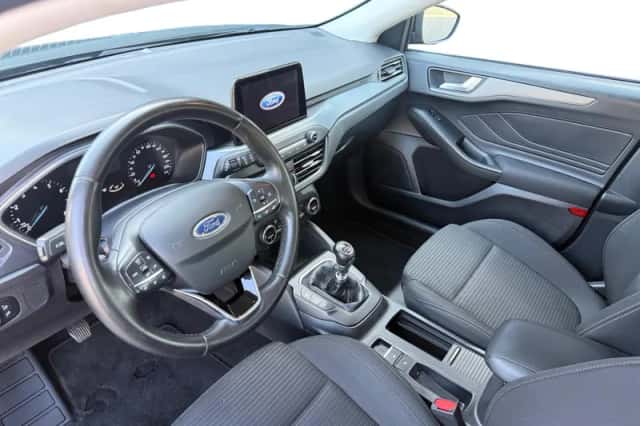 Ford Focus (2022) thumbnail 10