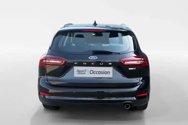 Ford Focus (2022) thumbnail 6