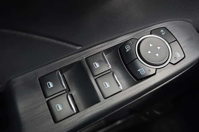Ford Kuga (2026) thumbnail 15