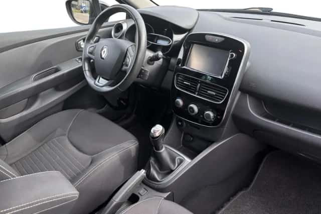 Renault Clio (2016) thumbnail 11