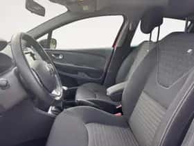 Renault Clio (2016) thumbnail 12