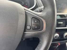 Renault Clio (2016) thumbnail 19