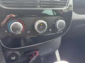 Renault Clio (2016) thumbnail 23