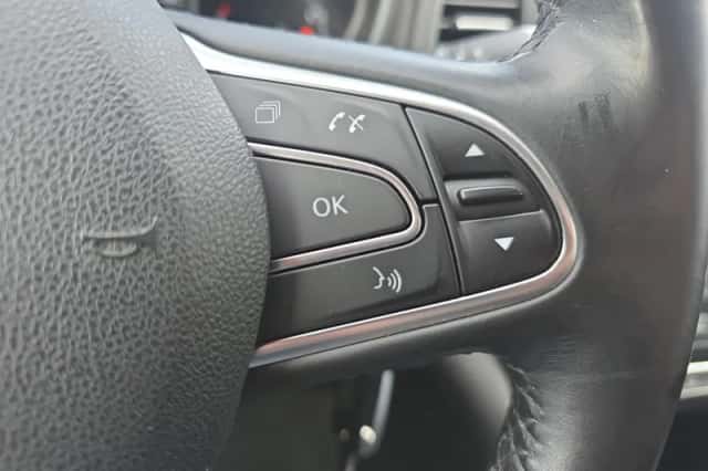 Renault Mégane (2017) thumbnail 22