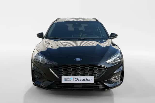 Ford Focus (2019) thumbnail 2