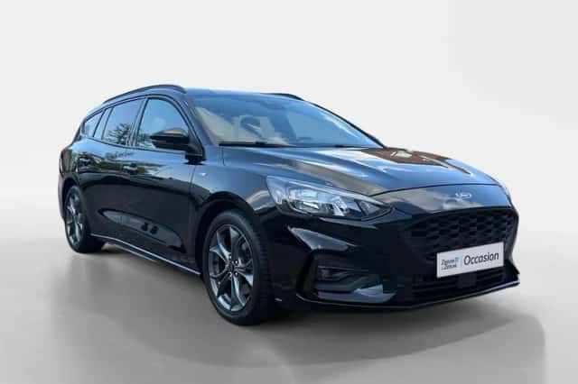 Ford Focus (2019) thumbnail 3