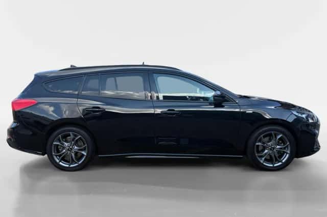 Ford Focus (2019) thumbnail 4