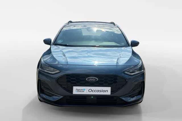 Ford Focus (2024) thumbnail 3